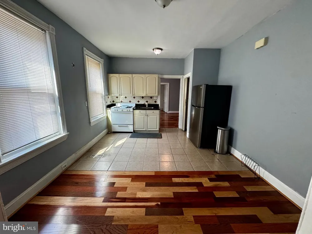 1131 COTTMAN AVENUE Philadelphia, PA 19111