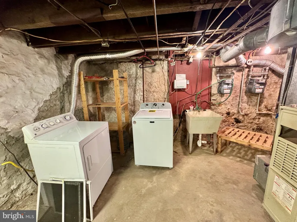 1131 COTTMAN AVENUE Philadelphia, PA 19111