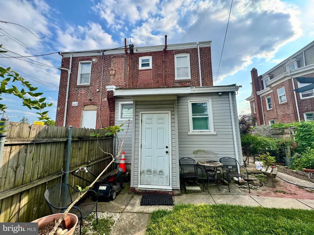 1131 COTTMAN AVENUE Philadelphia, PA 19111
