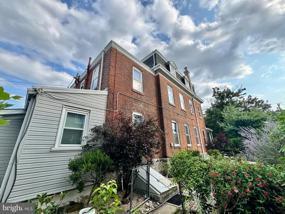 1131 COTTMAN AVENUE Philadelphia, PA 19111