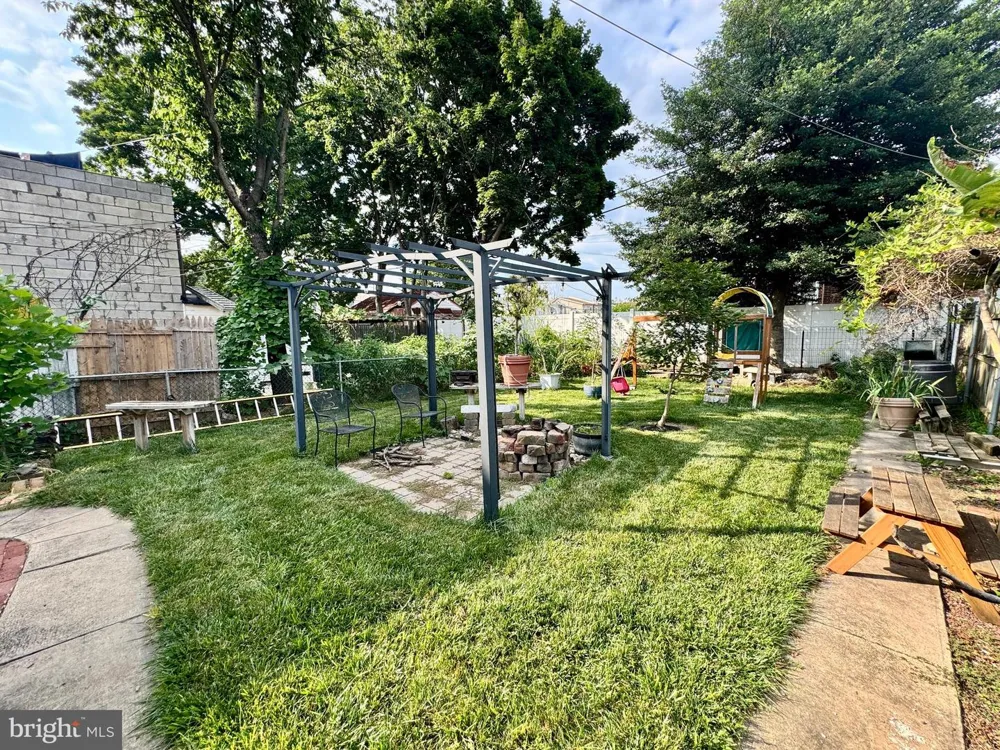 1131 COTTMAN AVENUE Philadelphia, PA 19111