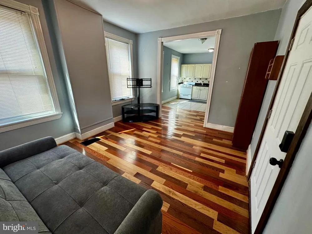 1131 COTTMAN AVENUE Philadelphia, PA 19111