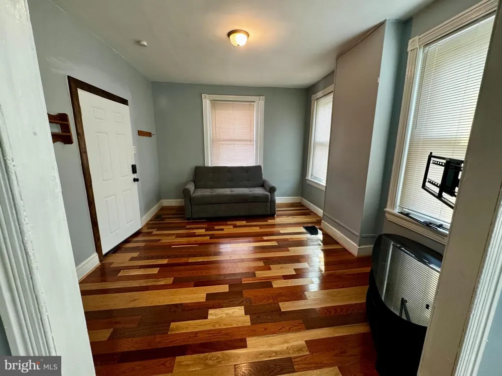 1131 COTTMAN AVENUE Philadelphia, PA 19111