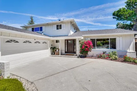10936 Linda Vista Drive