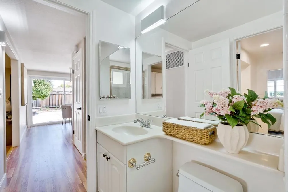 10936 Linda Vista Drive Cupertino, CA 95014