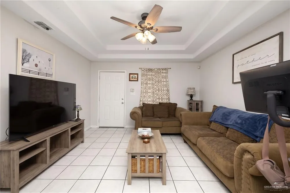 1810 W Portales Drive Edinburg, TX 78539