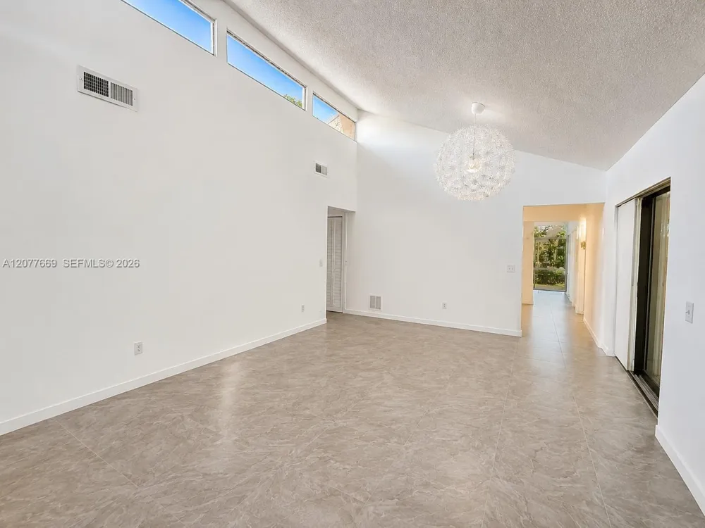 10829 NW 30th Pl #221 Sunrise, FL 33322