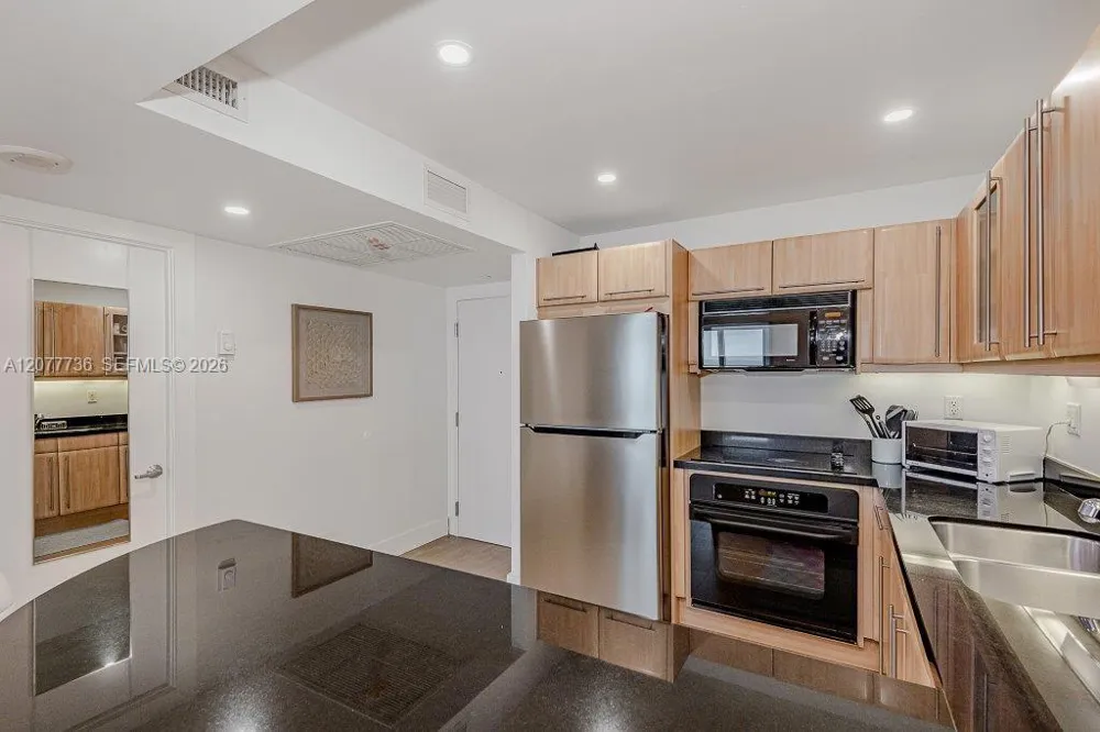 2301 Collins Ave #1242 Miami Beach, FL 33139