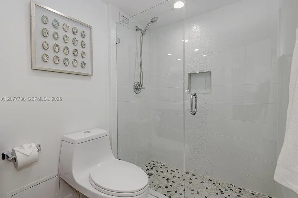 2301 Collins Ave #1242 Miami Beach, FL 33139