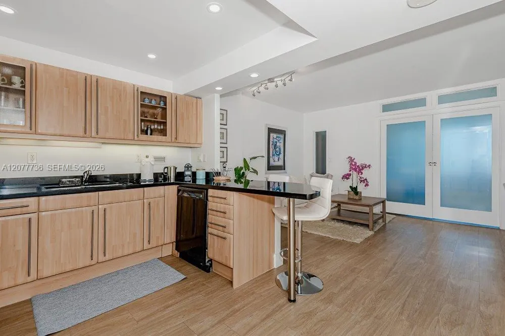 2301 Collins Ave #1242 Miami Beach, FL 33139