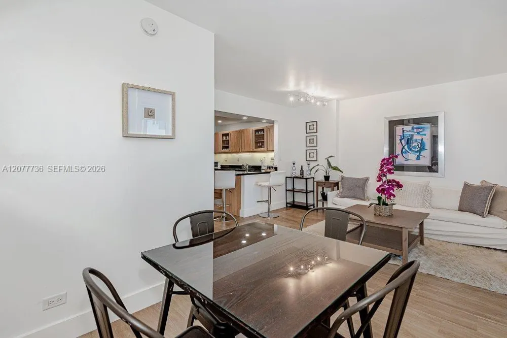 2301 Collins Ave #1242 Miami Beach, FL 33139