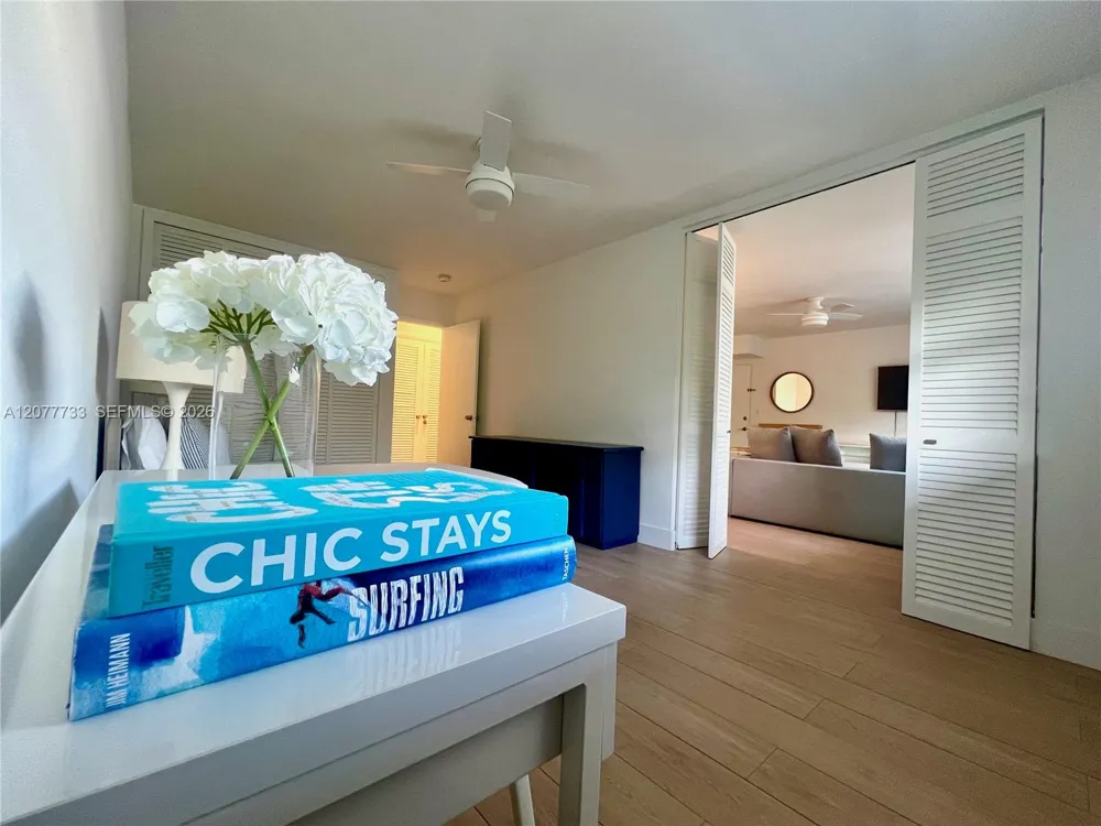 195 Sunrise Dr #8 Key Biscayne, FL 33149