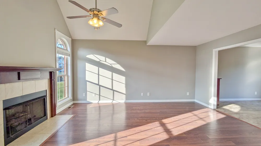 2656 Arthurs Ct Clarksville, TN 37040