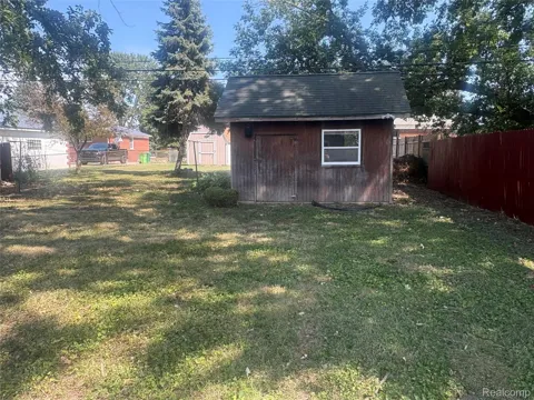 23080 Almond Avenue