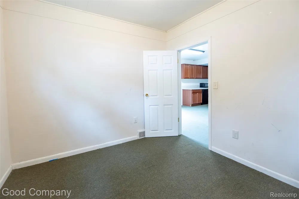 3685 Cone Avenue Rochester Hills City, MI 48309