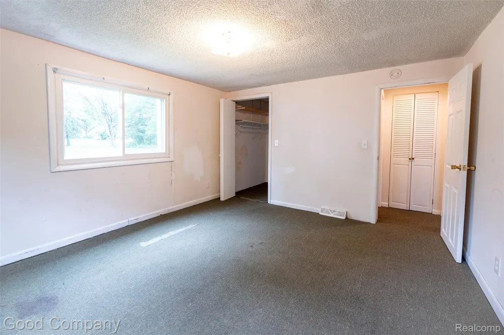 3685 Cone Avenue Rochester Hills City, MI 48309