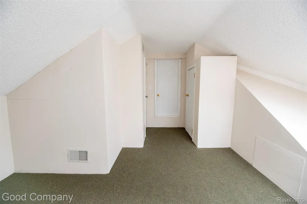 3685 Cone Avenue Rochester Hills City, MI 48309