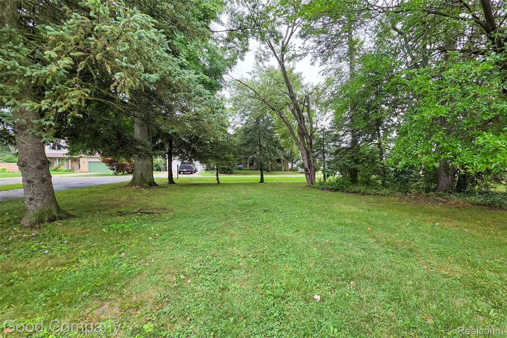 3685 Cone Avenue Rochester Hills City, MI 48309