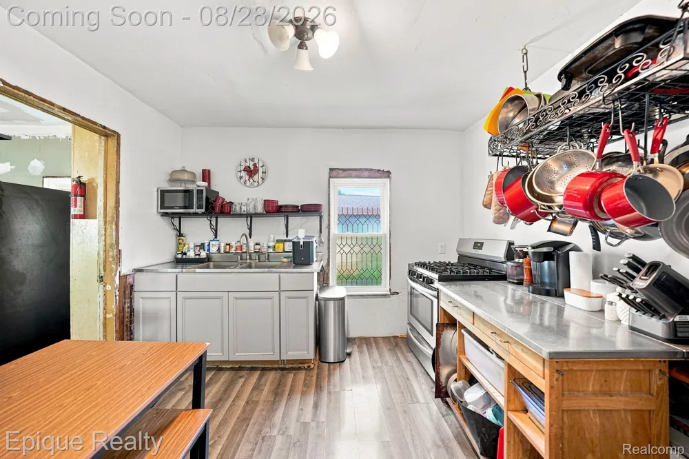 8480 Dixie Highway Ira Township, MI 48023