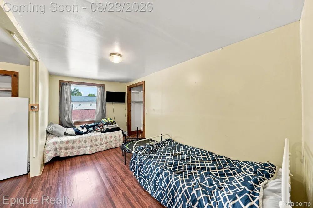 8480 Dixie Highway Ira Township, MI 48023