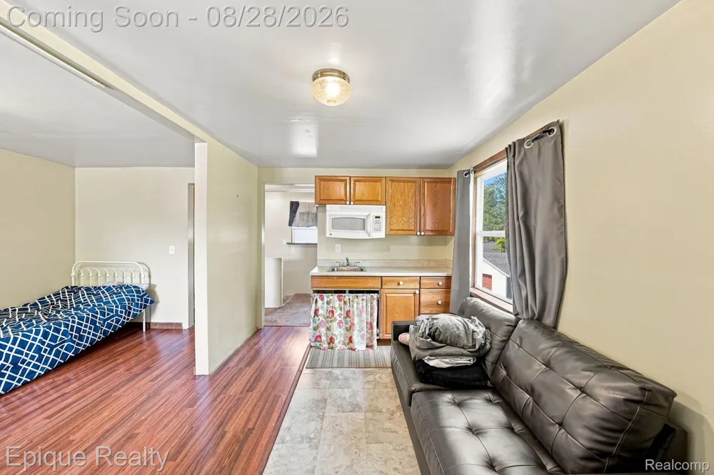 8480 Dixie Highway Ira Township, MI 48023