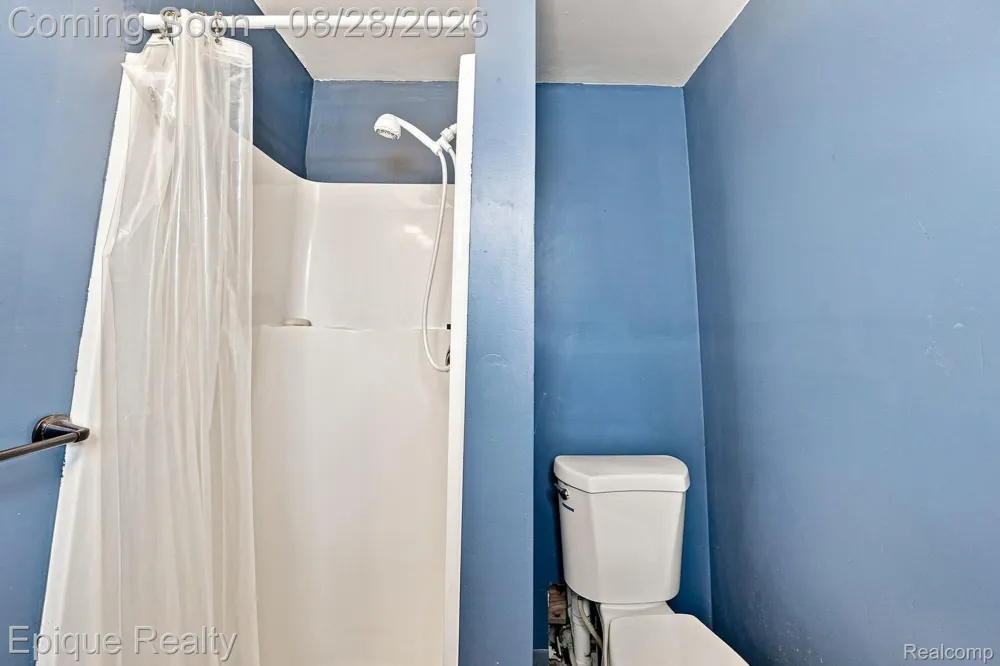 8480 Dixie Highway Ira Township, MI 48023