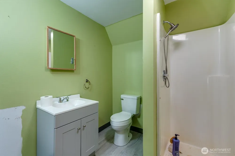 126 Tennessee Road Winlock, WA 98596