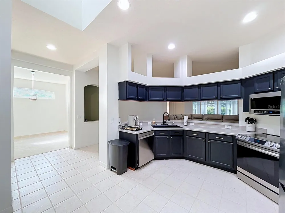 1124 SPLIT SILK STREET Valrico, FL 33594