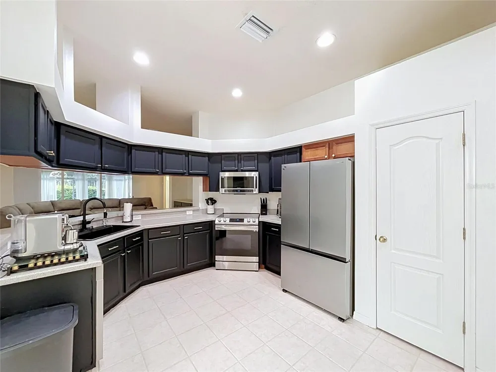 1124 SPLIT SILK STREET Valrico, FL 33594