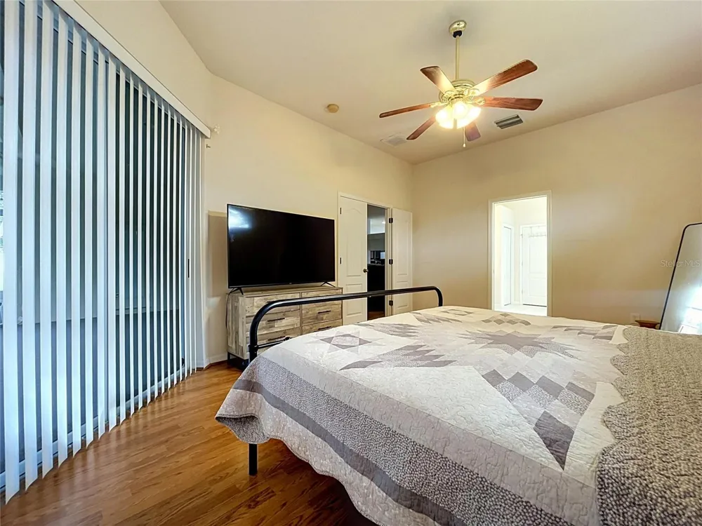 1124 SPLIT SILK STREET Valrico, FL 33594
