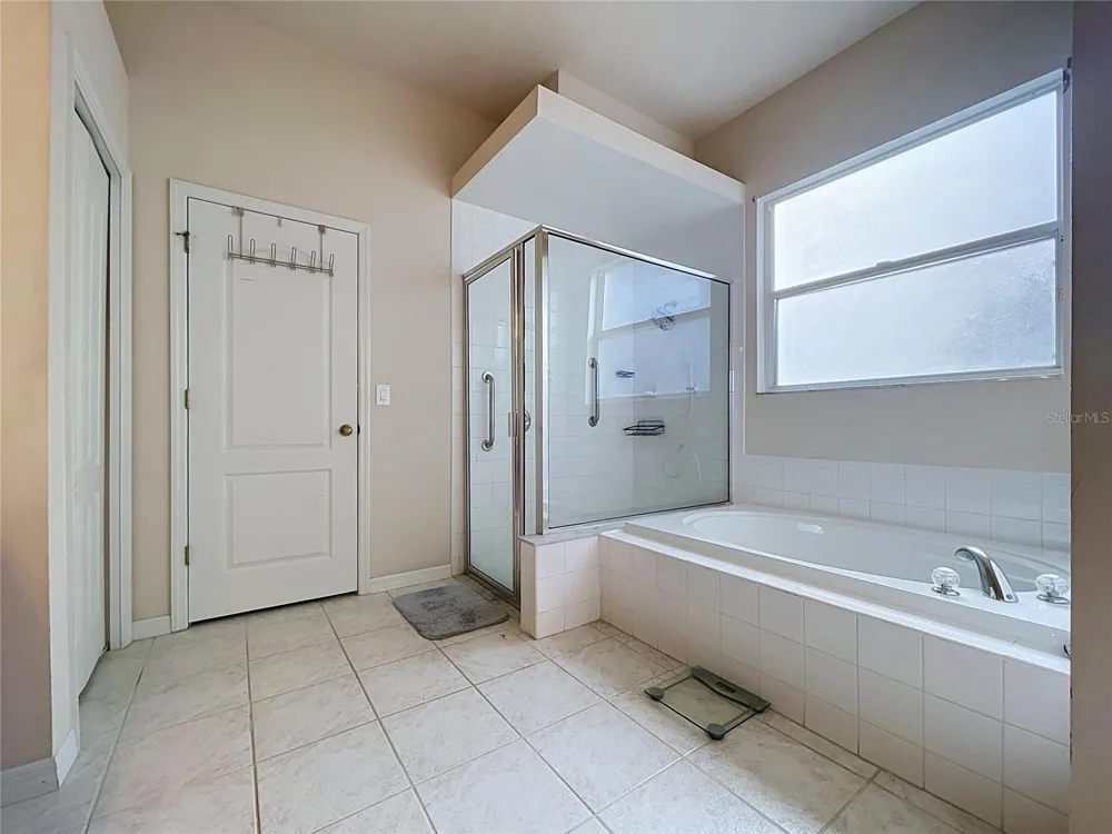 1124 SPLIT SILK STREET Valrico, FL 33594