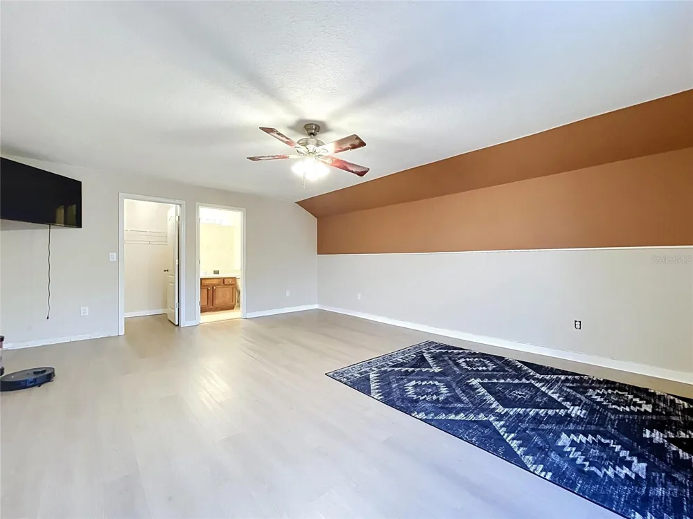 1124 SPLIT SILK STREET Valrico, FL 33594