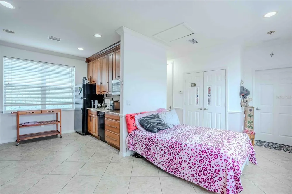 12643 WESTON DRIVE Tampa, FL 33626