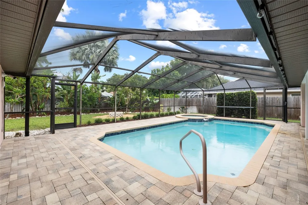 18243 CLEAR LAKE DRIVE Lutz, FL 33548