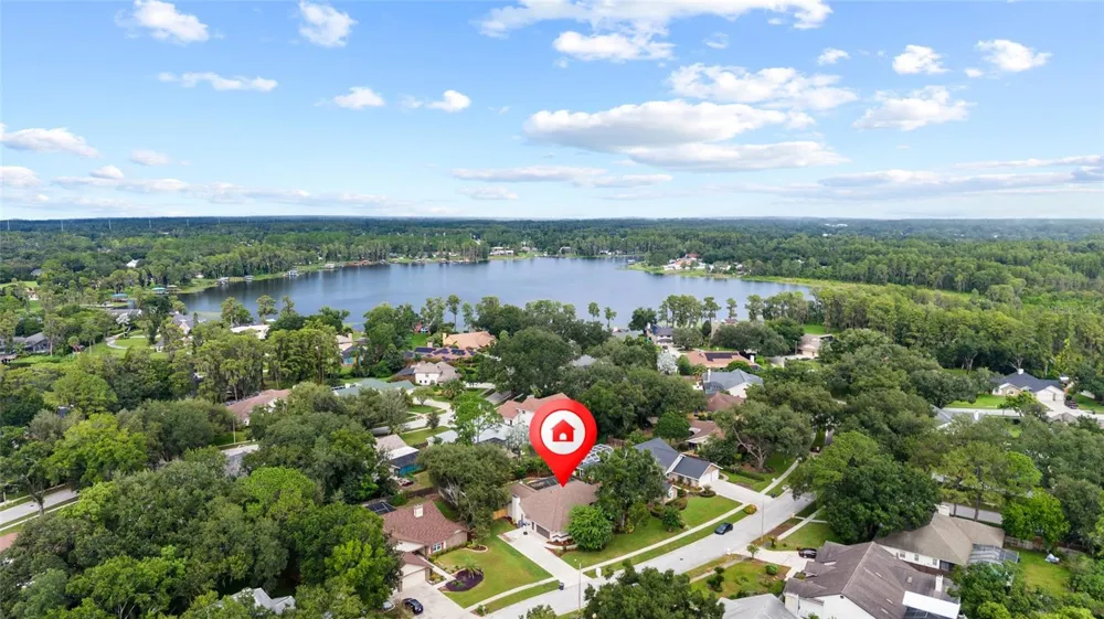18243 CLEAR LAKE DRIVE Lutz, FL 33548