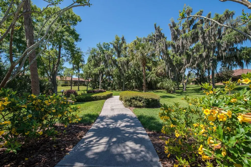 147 SHELL FALLS DRIVE Apollo Beach, FL 33572