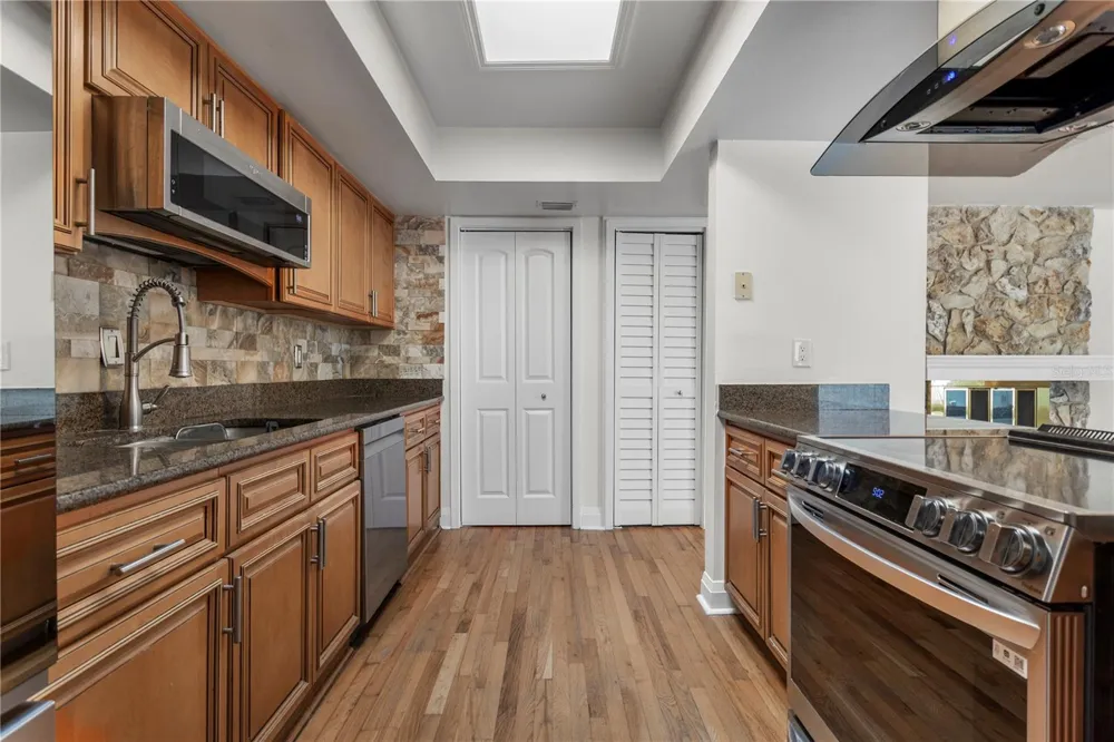 304 FOX SQUIRREL LANE Longwood, FL 32779