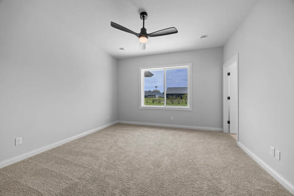216 10th Avenue NE Hutchinson, MN 55350