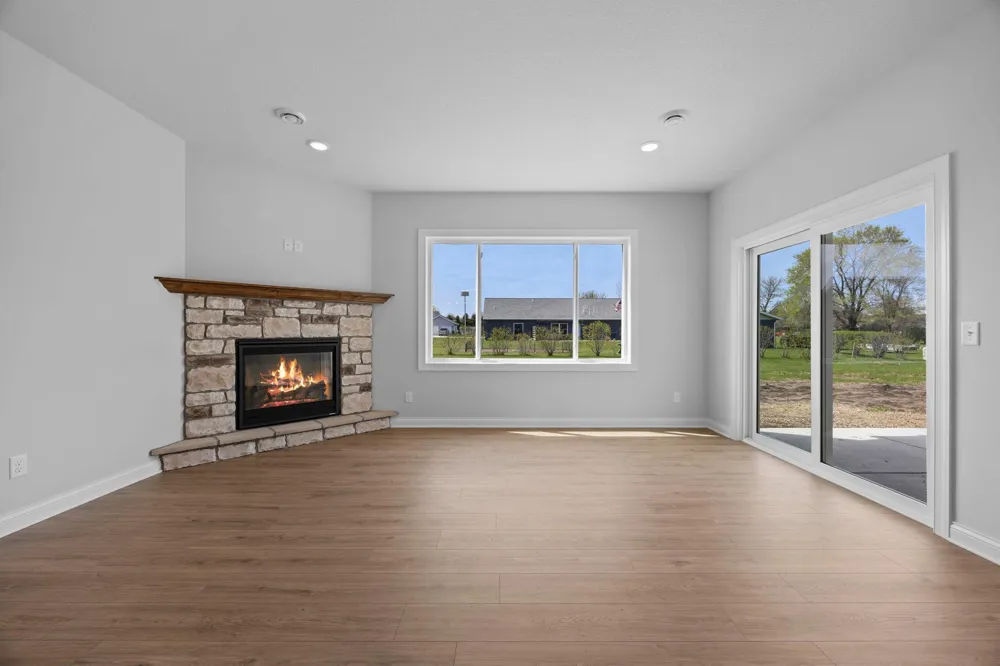 216 10th Avenue NE Hutchinson, MN 55350