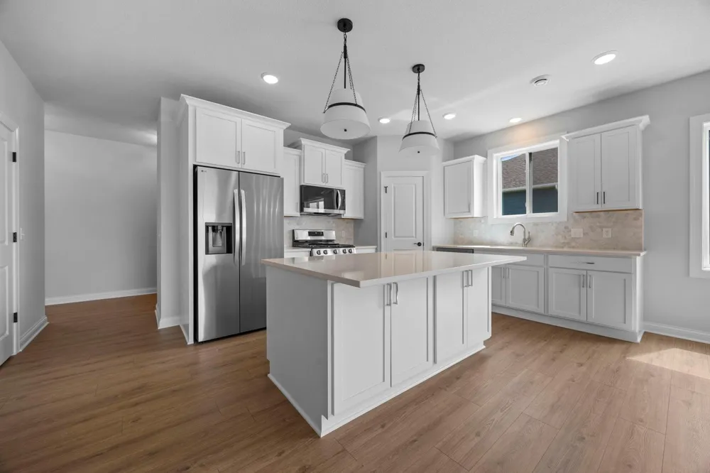 216 10th Avenue NE Hutchinson, MN 55350