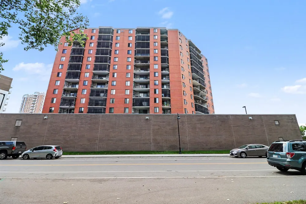 6500 Woodlake Drive #506 Richfield, MN 55423