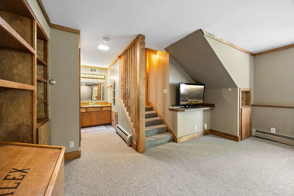 6093 County 24 Boulevard Cannon Falls, MN 55009