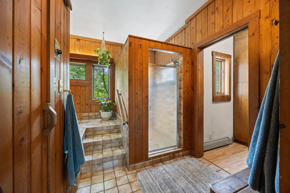 6093 County 24 Boulevard Cannon Falls, MN 55009