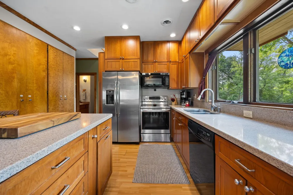 6093 County 24 Boulevard Cannon Falls, MN 55009