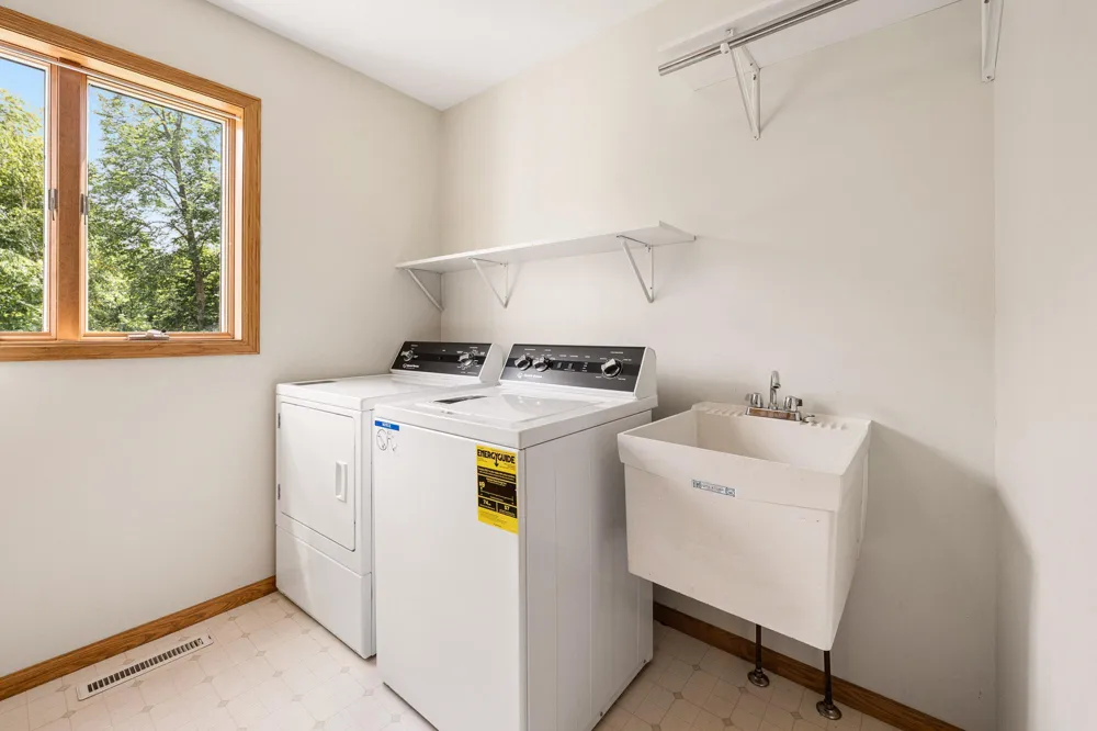 12370 Ravine Circle Stillwater, MN 55082