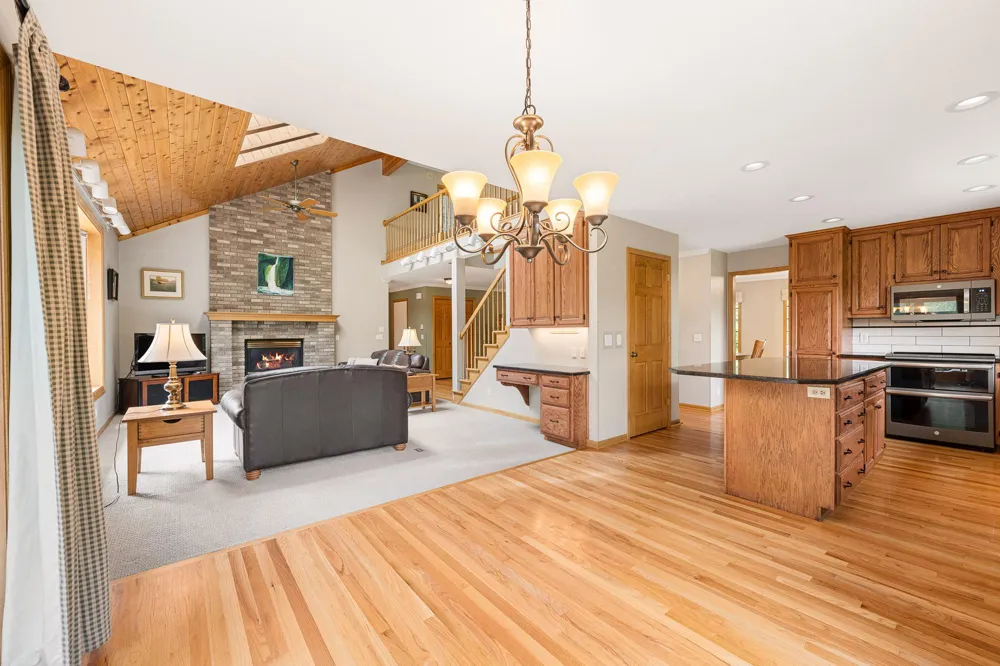 12370 Ravine Circle Stillwater, MN 55082