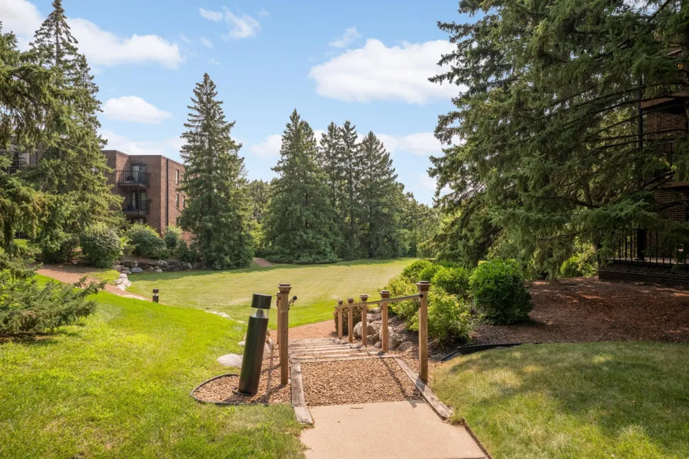 8400 Pennsylvania Road #320 Bloomington, MN 55438