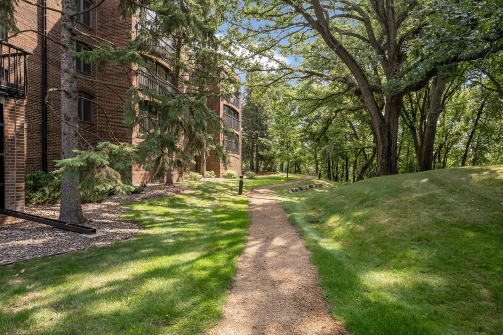 8400 Pennsylvania Road #320 Bloomington, MN 55438