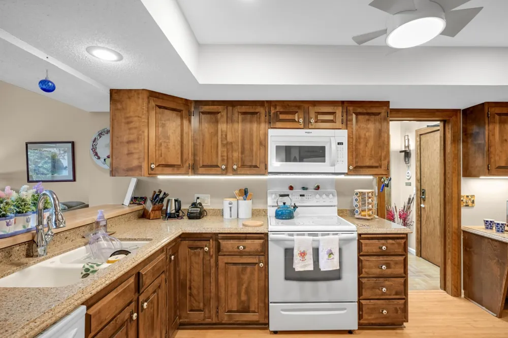 8400 Pennsylvania Road #320 Bloomington, MN 55438