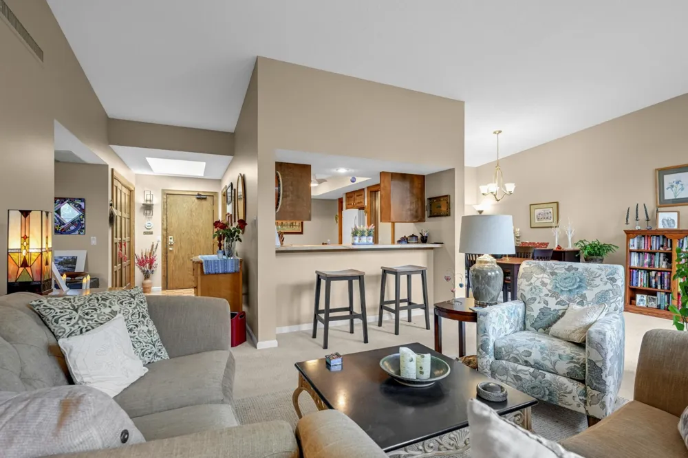 8400 Pennsylvania Road #320 Bloomington, MN 55438